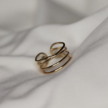 Three Wire Cross Top Ring